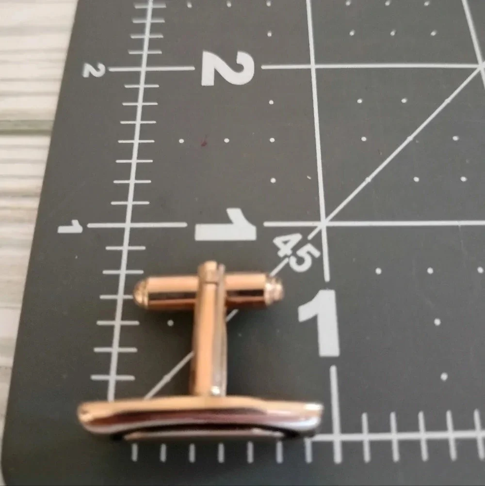 Vintage Hickok USA Goldtone Cufflinks Black Enamel Outline Square 1